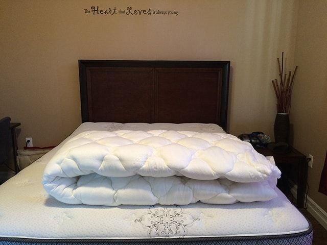 Cooling Mattress Topper with Thick Cotton Mattress Pad Cover Queen Size
