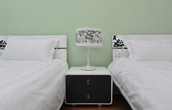 40 Magnificent Bedside Table Ideas For Your Bedroom The Sleep Judge