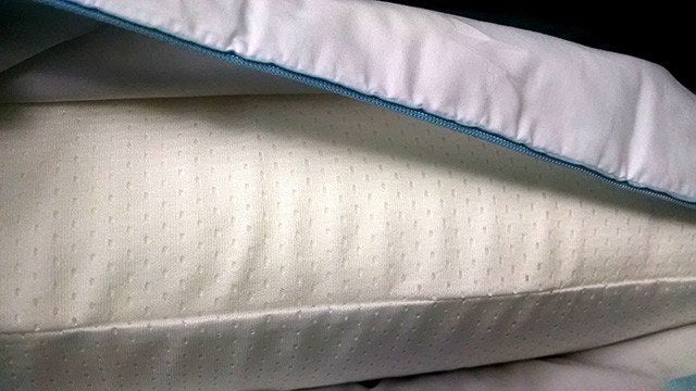 tempur pedic cloud breeze pillow