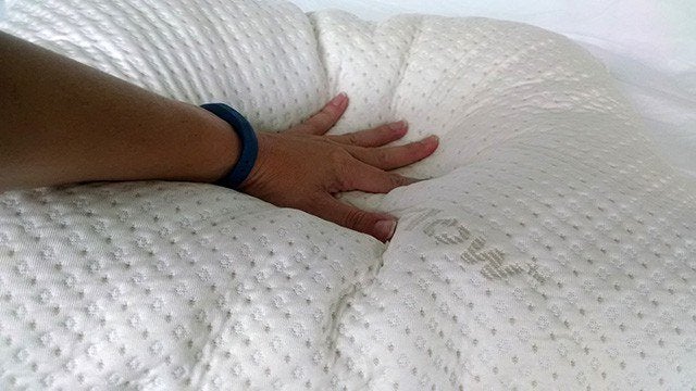 Xtreme Comforts Bamboo Pillow Review (2024)