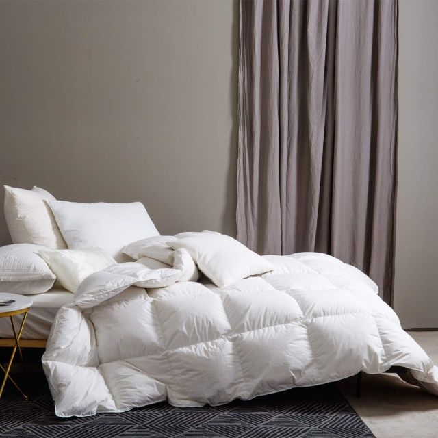 The Best Down Comforter Buyer’s Guide - The Sleep Judge