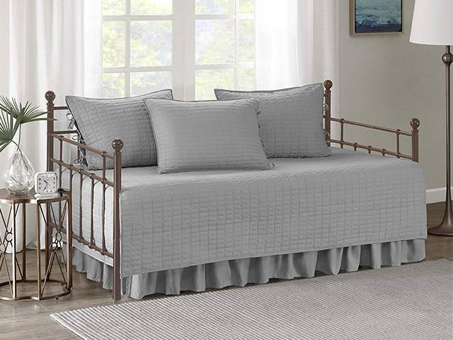 Best Daybed Bedding Sets Review 2020 The Sleep Judge