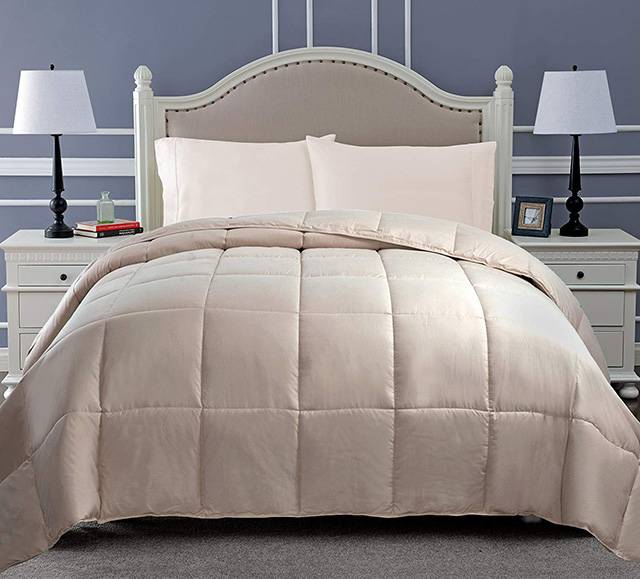 Comforter Vs Blanket Which Is Best The Sleep Judge