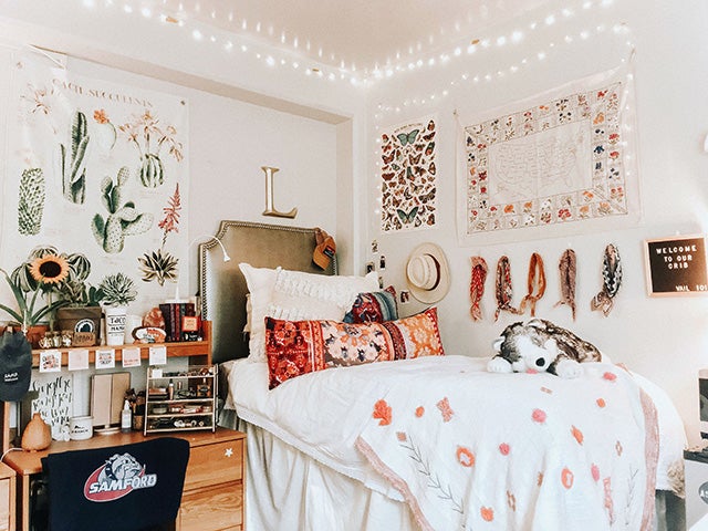 22 Dorm Room Ideas to Spruce Up Your College HQ - The Sleep Judge