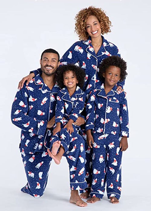 Best Festive Pajamas: Comfortable Holiday Sleep Options Reviews 2022 ...